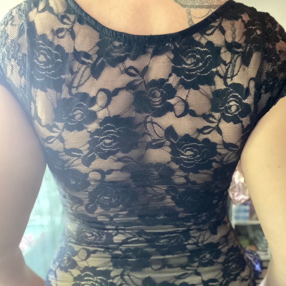 Black lace Arden B.top - Picture 2 of 4